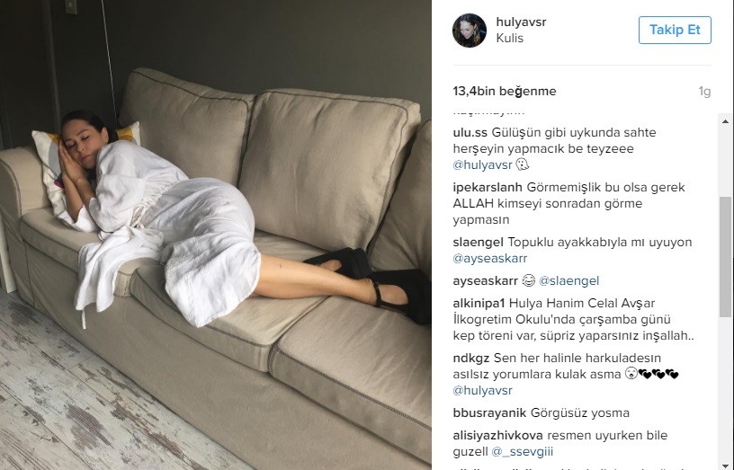 Hülya Avşar yırtık şortla tenis oynadı - Resim: 2