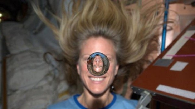 Astronotlar da selfie çeker - Resim: 1