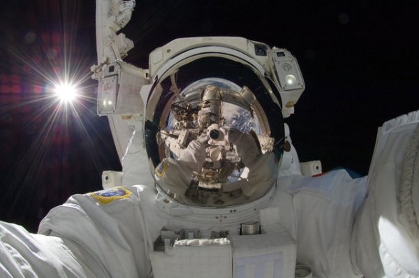 Astronotlar da selfie çeker - Resim: 3