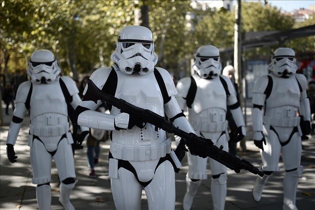 Madrid'i Star Wars karakterleri bastı - Resim: 2