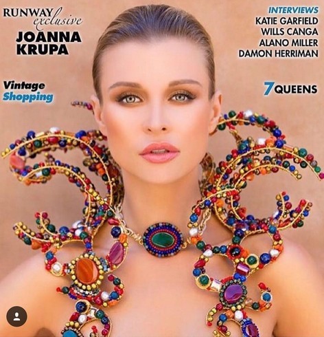 Joanna Krupa balkonda çırılçıplak - Resim: 3