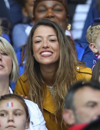 Euro 2016'nın güzel kadınları - Resim: 1