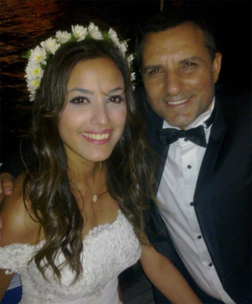 Ceren Kaplakarslan ( Ceren El Roman) ve Mehmet Ali Erbil aşk mı yaşıyor? - Resim: 3