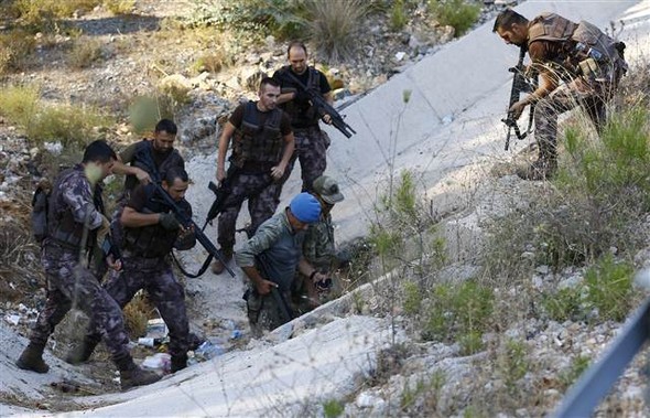Marmaris'te aranan firari askerler işte böyle yakalandı - Resim: 3