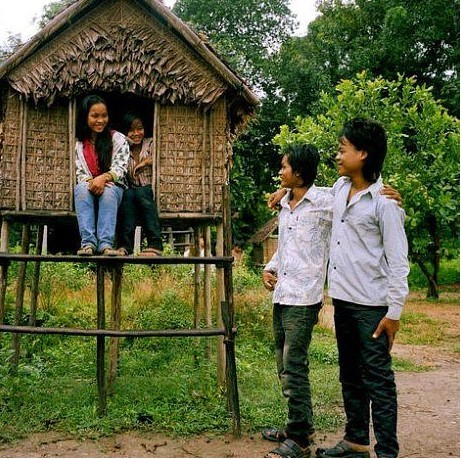 Kamboçya'da kızlar için cinsellik geleneği! - Resim: 3