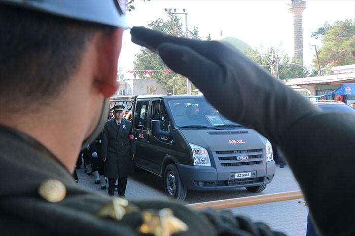 Şehit olan jandarma uzman çavuş Samet Kaya Adana'da son yolculuğuna uğurlandı - Resim: 2