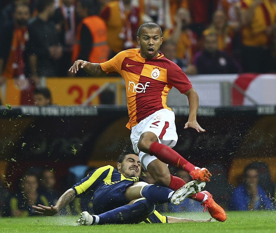 Galatasaray Fenerbahçe Derbisinde gol sesi çıkmadı! - Resim: 1