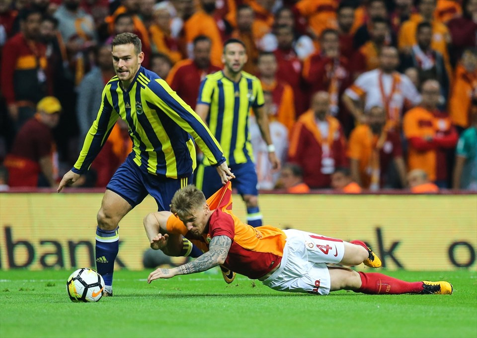 Galatasaray Fenerbahçe Derbisinde gol sesi çıkmadı! - Resim: 4