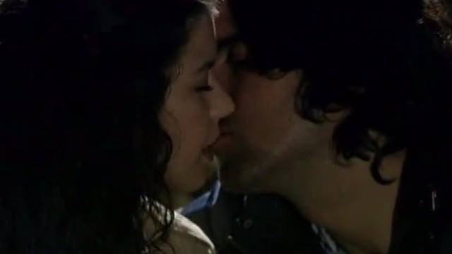 Latin Amerika Fatmagül ve Kerim'in öpüşmesini izledi - Resim: 2