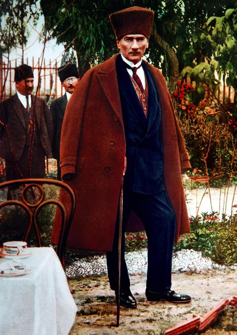 Ulu Önder Mustafa Kemal Atatürk'ün anlatımıyla cumhuriyetin ilanı - Resim: 2