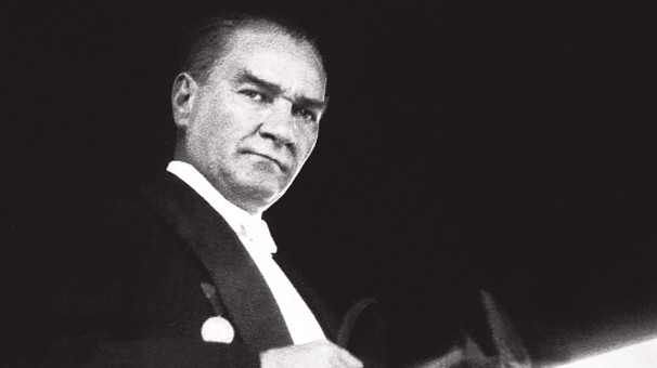 Efendiler yarın cumhuriyeti ilan edeceğiz Atatürk bu sözü bugün söyledi - Resim: 1