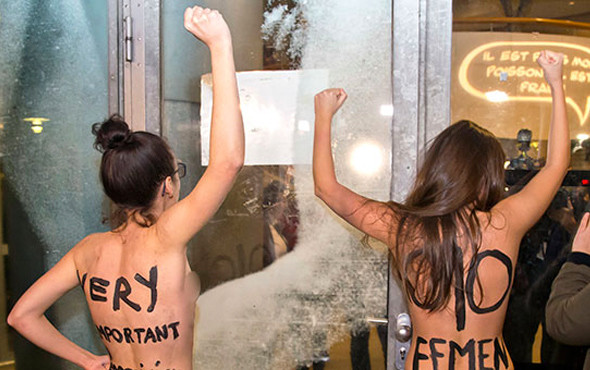 FEMEN kadınlarından tecavüzle suçlanan Roman Polanski'ye çıplak protesto - Resim: 4
