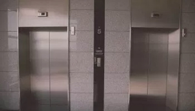 Asansörde kadına yaklaşıp taciz etmeye başlayınca sonu kötü oldu - Resim: 2