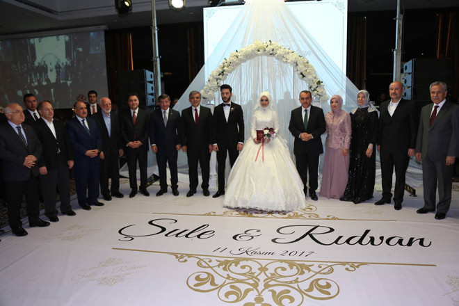Sadullah Ergin'in kızının düğününde ilginç detay! - Resim: 4