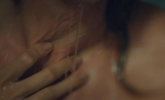 Yüz Yüze dizisini Sinem Kobal'ın çıplak banyo sahnesi de kurtaramadı - Resim: 3