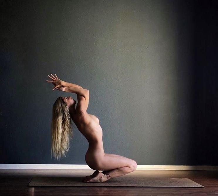 Yeni trend: Çıplak yoga - Resim: 2