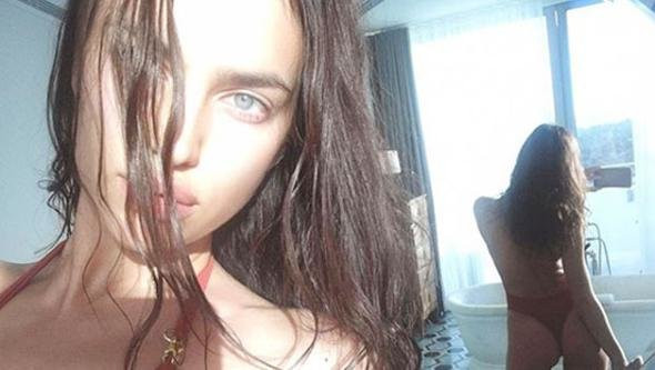 İrina Shayk'ın ayna selfie'si ve ayna karşısında seksi poz veren ünlüler - Resim: 3