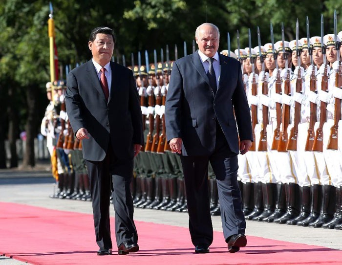 Aleksandr Lukaşenko'dan metres önerisi - Resim: 2