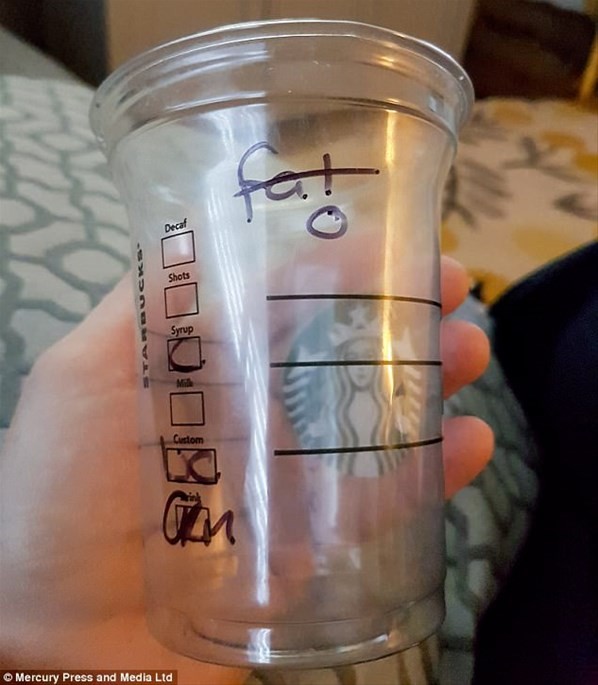 Starbucks'ta skandal! Küçük kızın ismi yerine bakın ne yazmışlar - Resim: 2