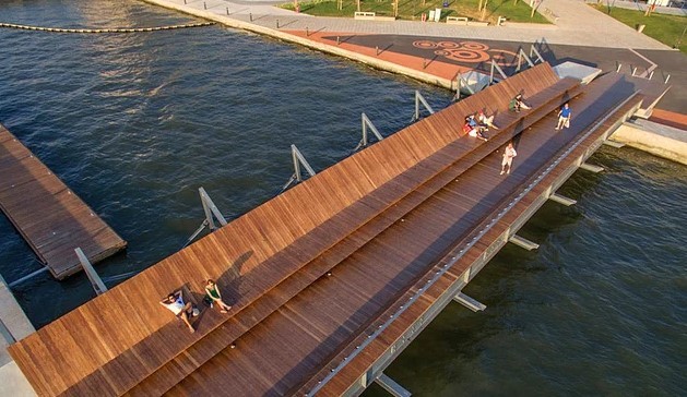 İzmir'in güzelliğine güzellik katan yaya köprüsü ve gün batımı terası - Resim: 1