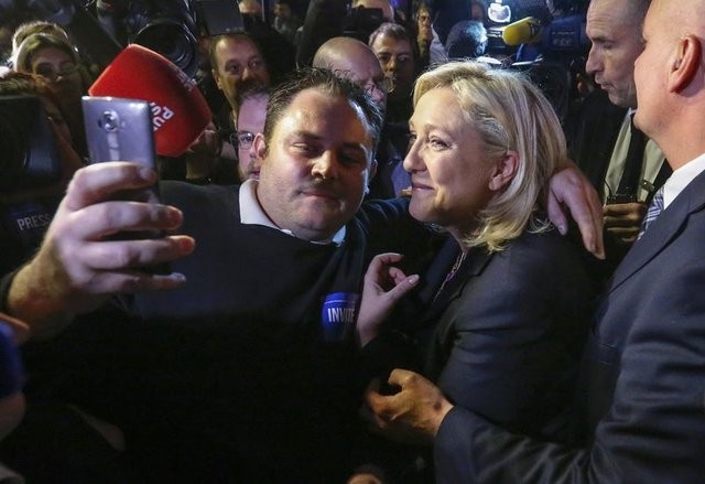 Selfie ve politikacılar - Resim: 3