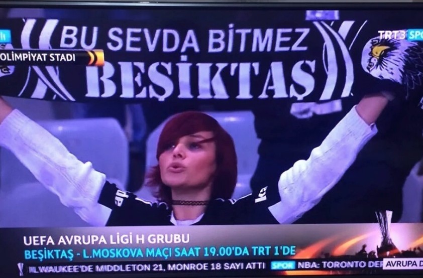Beşiktaş'ın kızıl saçlı çılgın taraftarı Eva Hamamcı kimdir? - Resim: 2