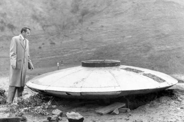 CIA, çok gizli UFO fotoğraflarını ilk kez yayınladı - Resim: 4