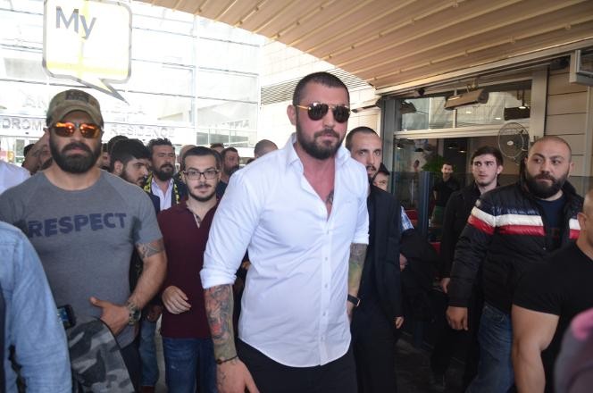 Yetenek Sizsiniz'in Aref'i Çerkez Cengiz'i cezaevine uğurladı - Resim: 2