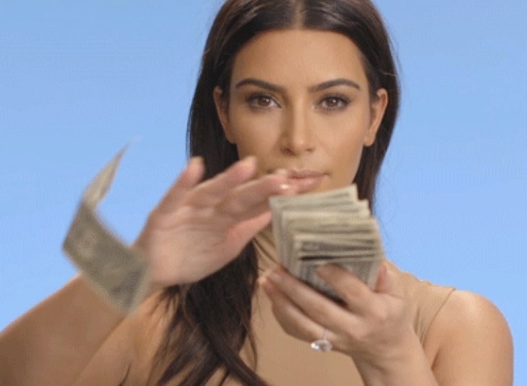 Kim Kardashian'ın bir paylaşımı 250 bin dolar - Resim: 3