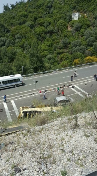 Marmaris'te 23 kişinin öldüğü otobüs kazasından görüntüler kan dondurdu - Resim: 3
