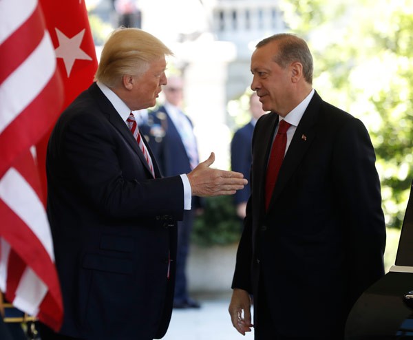 ABD Başkanı Trump ve Recep Tayyip Erdoğan'ın kritik görüşmesi - Resim: 1