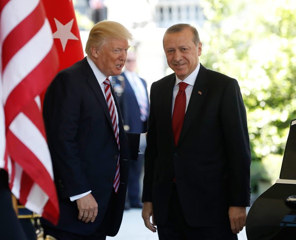 ABD Başkanı Trump ve Recep Tayyip Erdoğan'ın kritik görüşmesi - Resim: 2