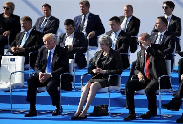 NATO liderleri Brüksel'de! Dikkat çeken kareler... - Resim: 1