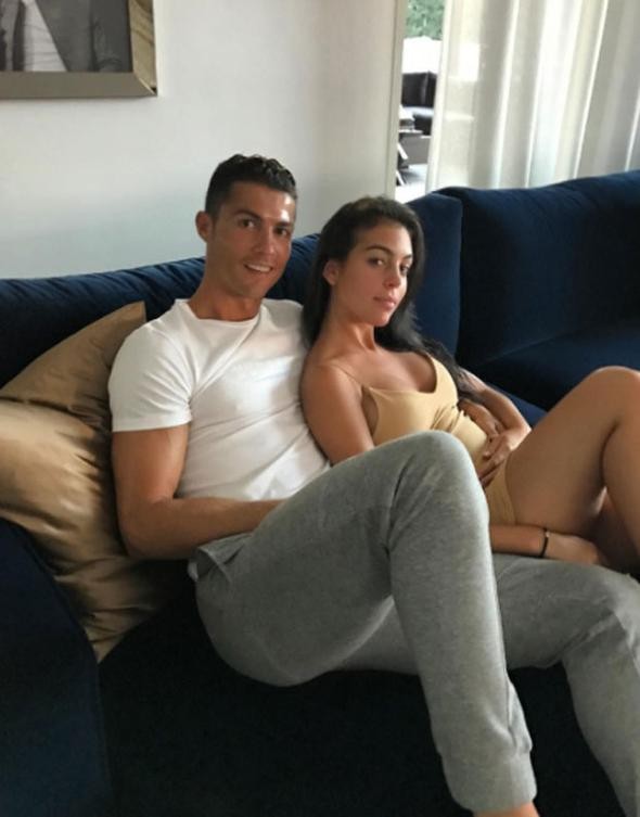 Ronaldo ve sevgilisi Georgina Rodriguez'ın fotoğrafına 4 milyonluk beğeni - Resim: 1