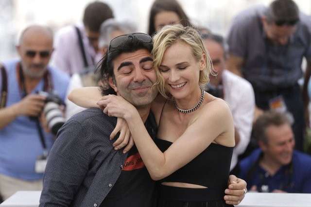 Diane Kruger'in Fatih Akın'ı öpmesi Cannes'da olay oldu - Resim: 2