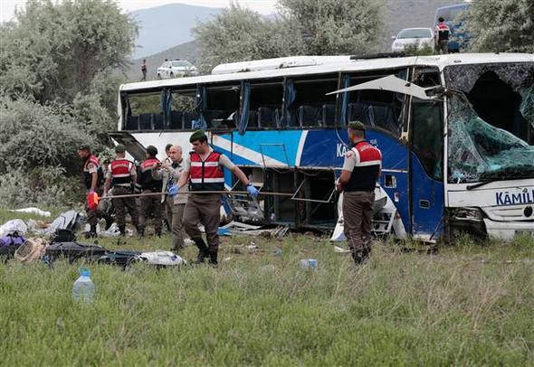 Kastamonu'daki otobüs kazasından ilk görüntüler - Resim: 1