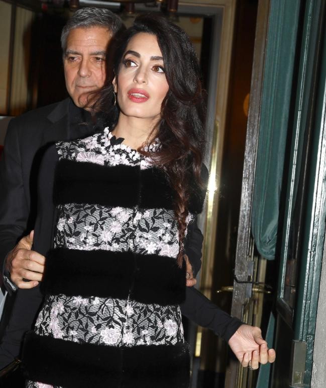 George Clooney'e hamile eşi Amal'dan evden çıkma yasağı ! - Resim: 3