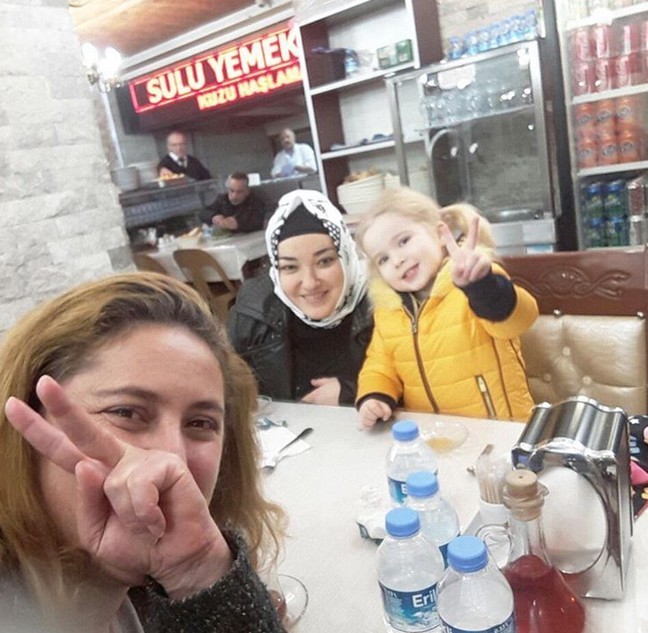Ebrar ne demek işte merak edilen annesi ve babası - Resim: 9
