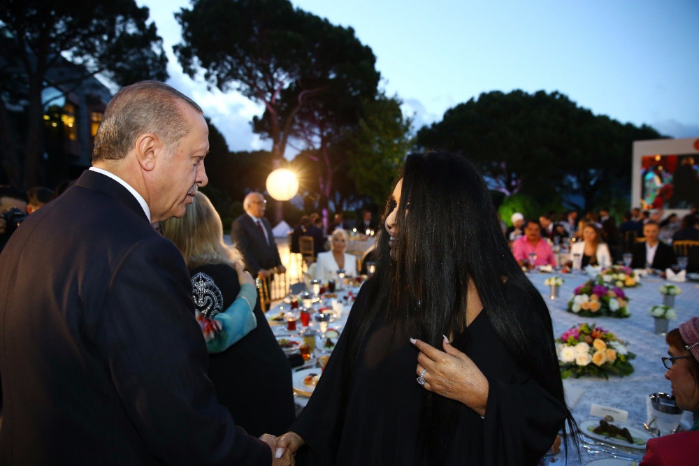 Cumhurbaşkanı Erdoğan'ın iftar yemeğinde ünlüler geçidi - Resim: 3