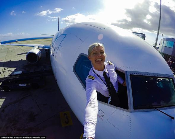 Sosyal medyada fenomen olan kadın pilot - Resim: 3