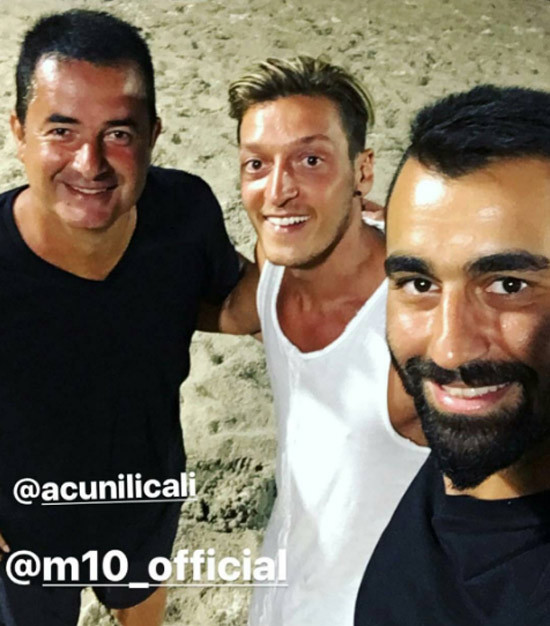 Acun Ilıcalı, Mesut Özil’i transfer etti! - Resim: 2
