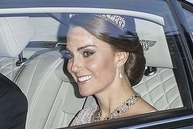 Kate Middleton'ın cesur kıyafetleri - Resim: 3