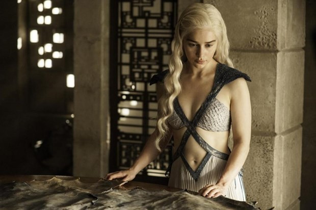 Game of Thrones’un Daenerys Targaryen'i Emilia Clarke'den dikkat çeken gönderme - Resim: 4