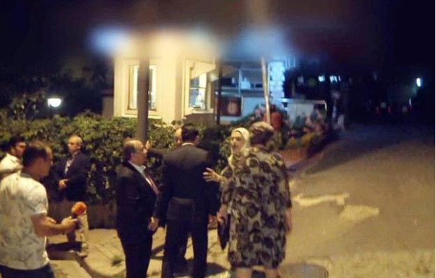 Mustafa Ceceli ile Selin İmer'in nişan gecesinde gerginlik - Resim: 2