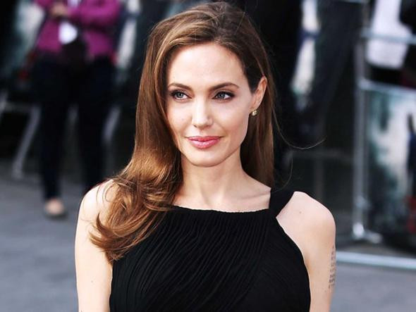 Angelina Jolie'den yeni açıklamalar: Çocuklarımdan gizli duşta... - Resim: 1