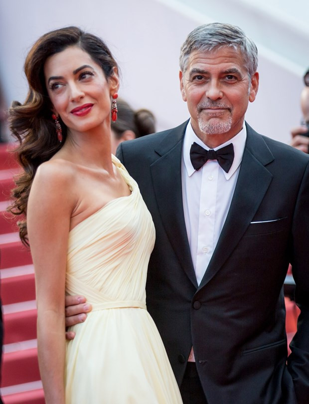 George Clooney ilk kez ikiz bebekleriyle görüntülendi - Resim: 1