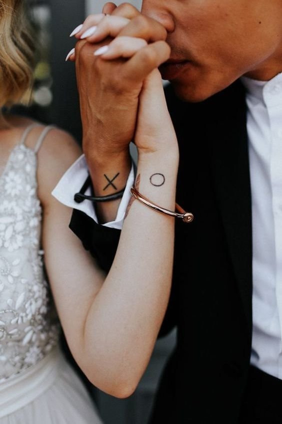 Nikah yüzüğü yerine ilginç dövmeler - Resim: 1
