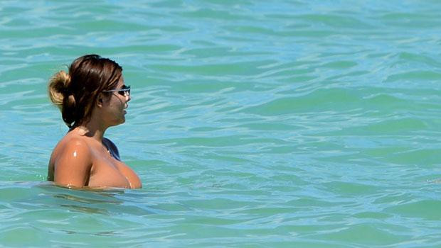 Rus Kim Kardashian Anastasia, sahile indi - Resim: 3