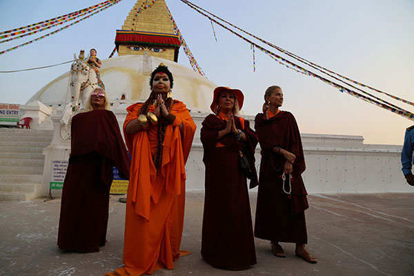 Nepal'de Bülent Ersoy'u Buda Sandılar - Resim: 1