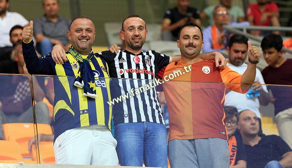Medipol Başakşehir ile Club Brugge maçından renkli görüntüler - Resim: 3
